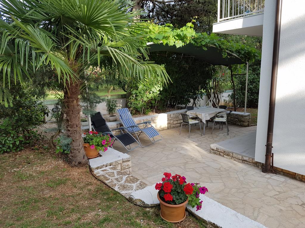 Villa Rosa With Yard And Children'S Playground Tar-Vabriga Екстер'єр фото